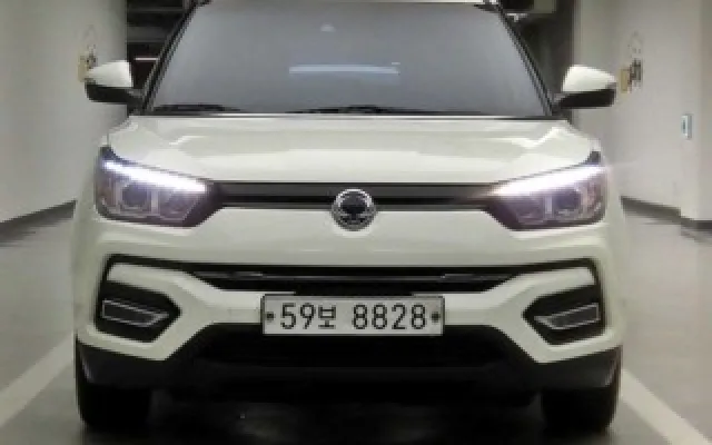 티볼리아머 중고차 티볼리 아머 4WD 가솔린 기어 에디션 매물 사진 19 - 2018/08 151,760km