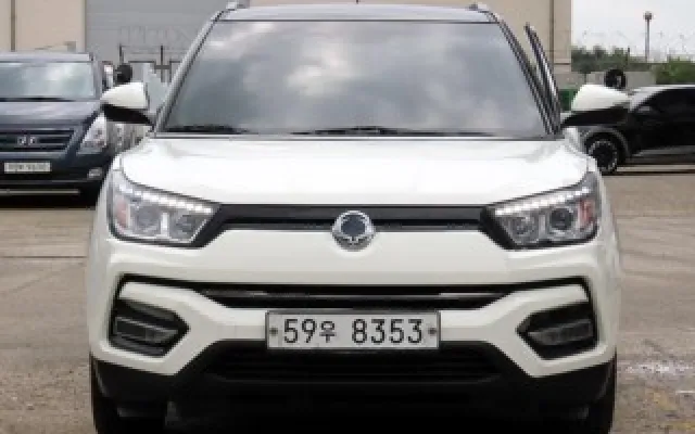 티볼리아머 중고차 티볼리 아머 2WD 가솔린 기어 에디션 매물 사진 12 - 2018/02 132,523km