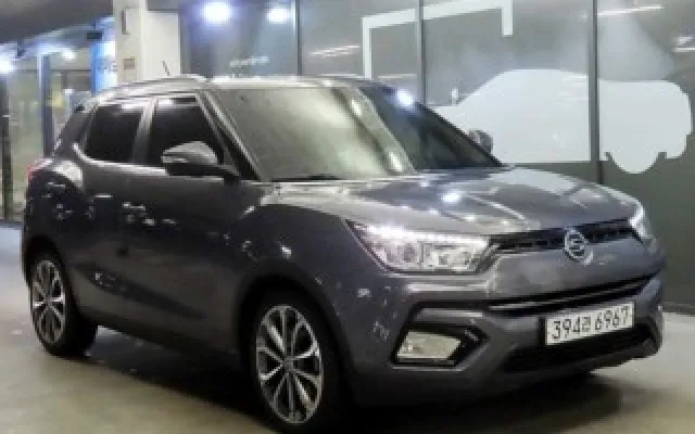 티볼리아머 중고차 티볼리 아머 2WD 디젤 VX 매물 사진 10 - 2018/03 127,708km