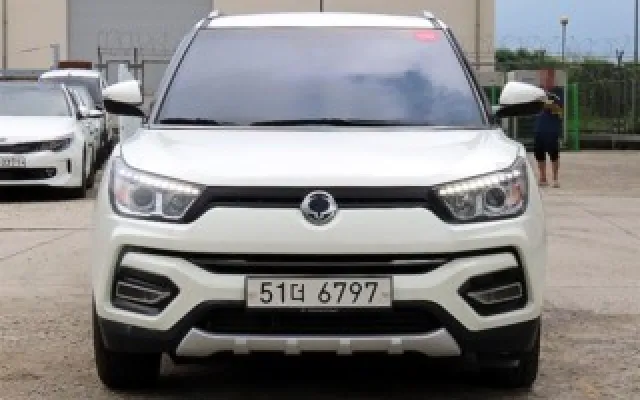 티볼리아머 중고차 티볼리 아머 4WD 디젤 기어Ⅱ 매물 사진 7 - 2018/07 90,306km